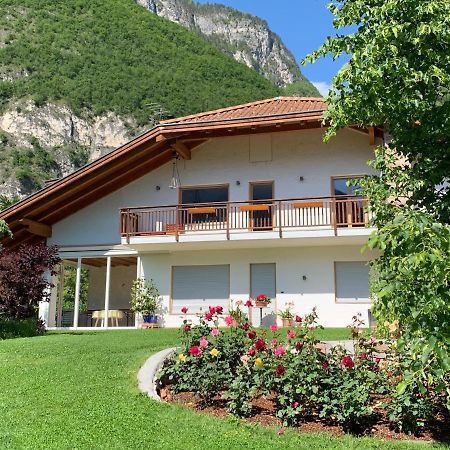 Haus Greti Διαμέρισμα Magre all' Adige Εξωτερικό φωτογραφία